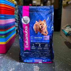 Eukanuba Senior Razas pequeñas x 3 Kg