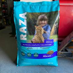 Raza Gato Pescado x 10 kg